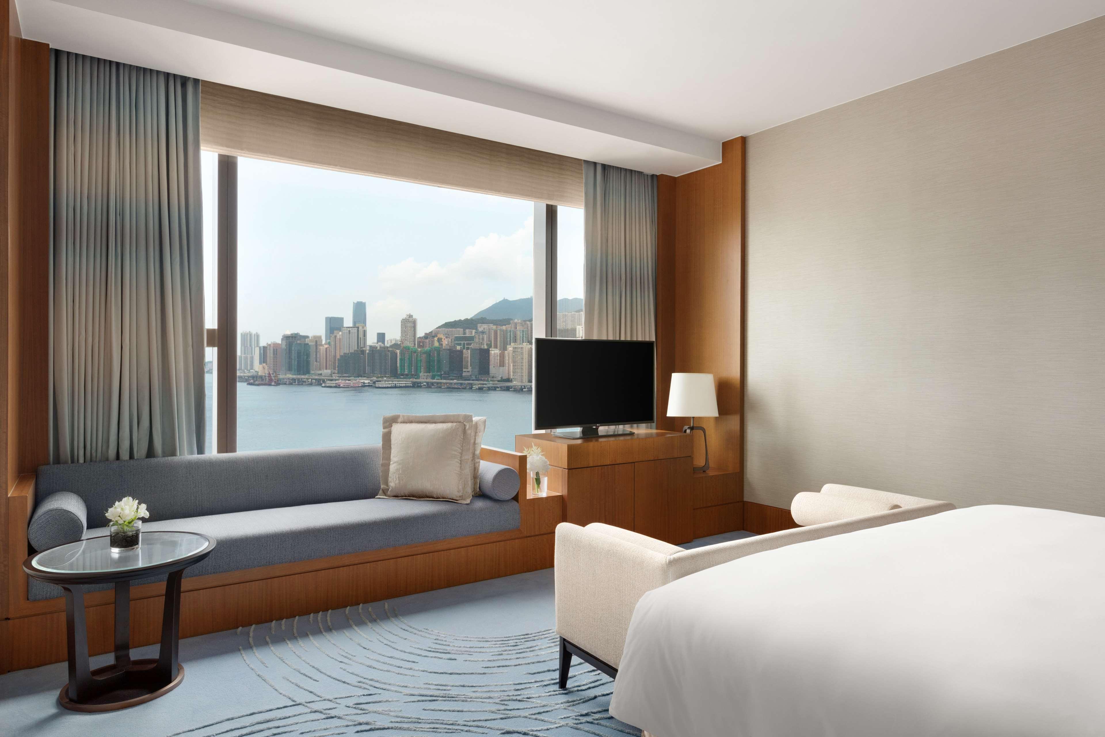 Kerry Hotel Hong Kong By Shangri-La Экстерьер фото Deluxe Harbour View Room