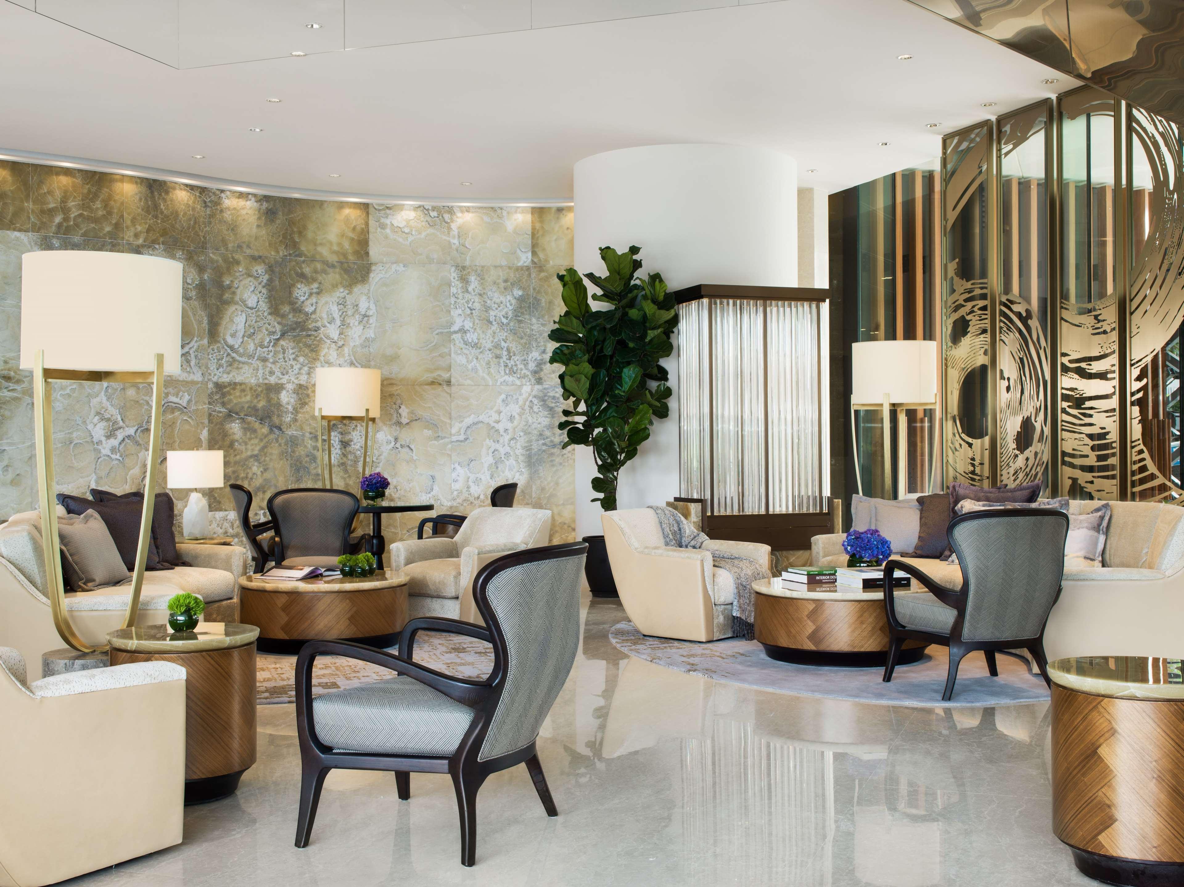 Kerry Hotel Hong Kong By Shangri-La Экстерьер фото The lobby of the Ritz-Carlton, DIFC